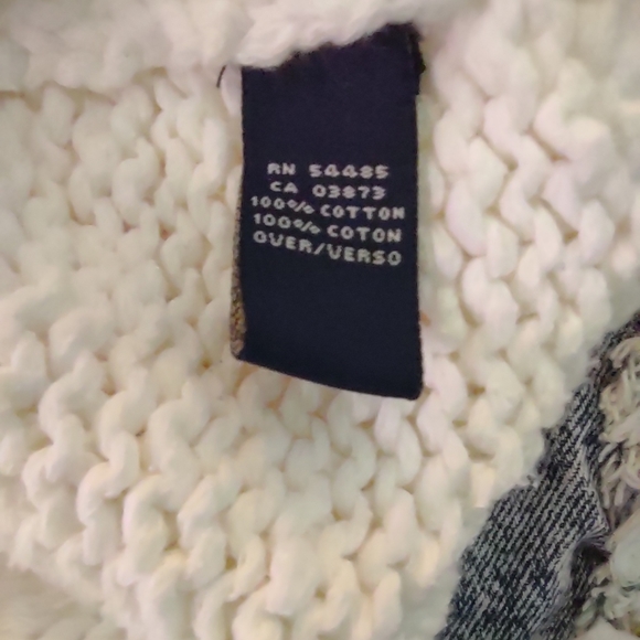American Eagle Sweater XSP - Picture 7 of 7